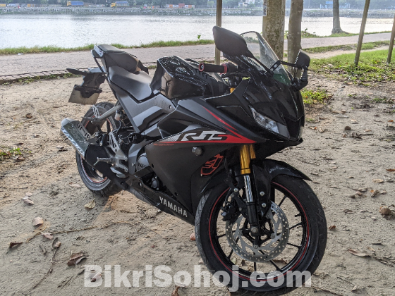 Yamaha R15 V3 indo Black